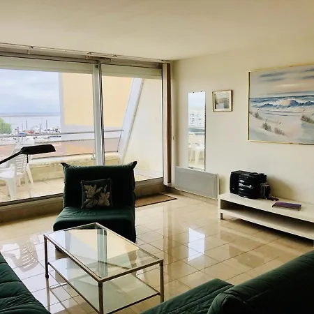 Apartamento : T2 Avec Balcon Et Parking, à Deux Pas Des Plages De L'aiguillon - Fr-1-433-66